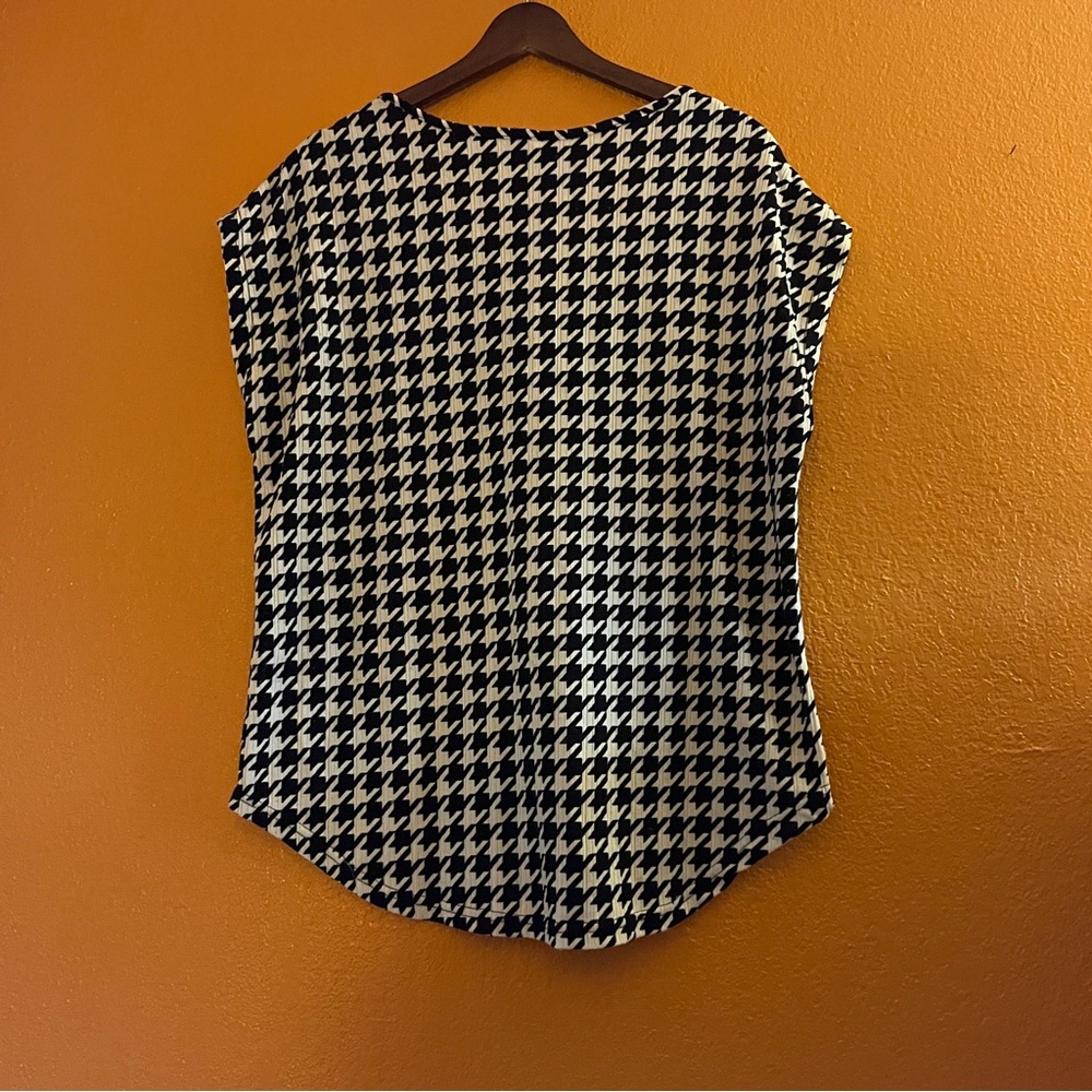 Graphic Houndstooth Blouse by Rene Ricci - Picture 2 of 4